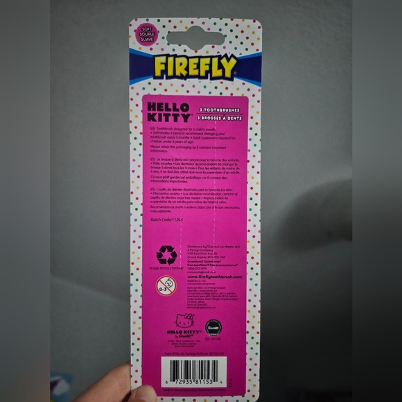 Hello Kitty Toothbrush Set - Picture 2 of 2